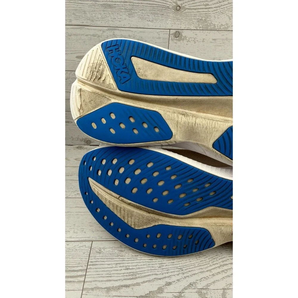 Hoka One One wear tread
